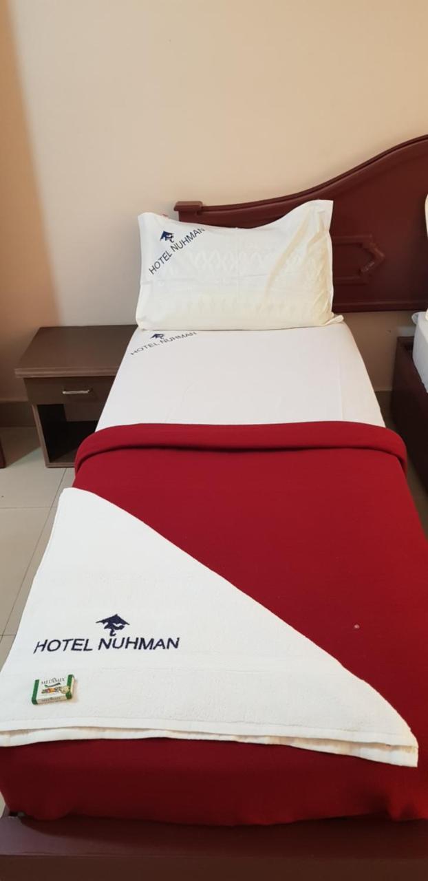 Hotel Nuhman Kondotty Eksteriør bilde